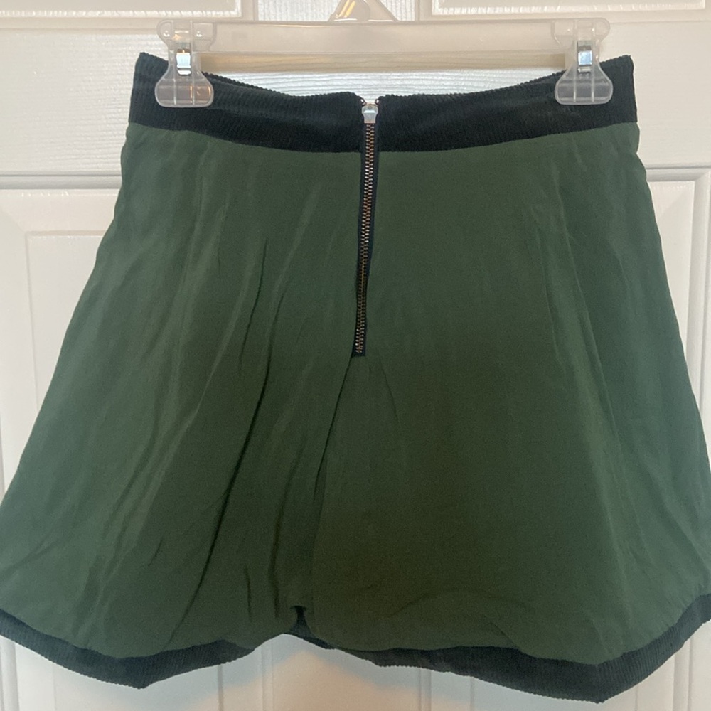 TULAROSA corduroy green skirt size small - Picture 12 of 12